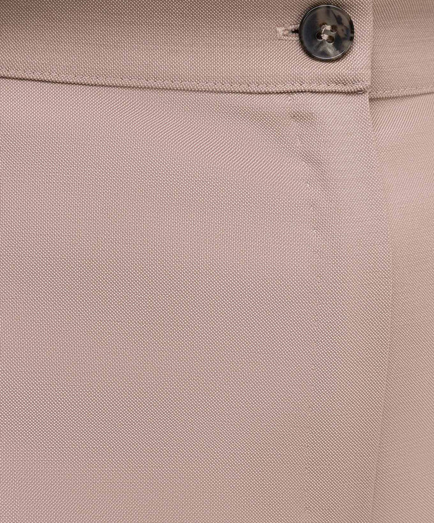 Классические брюки бежевого цвета 4