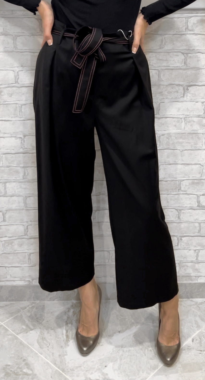 Черные шерстяные брюки с поясом 1