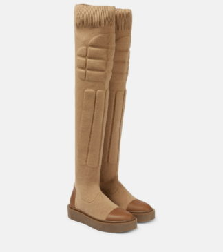Демисезонные бежевые сапоги купить в аутлете Max Mara и Marina Rinaldi