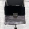 Сумочка из кожи под крокодила и бархата купить в аутлете Max Mara и Marina Rinaldi. 3