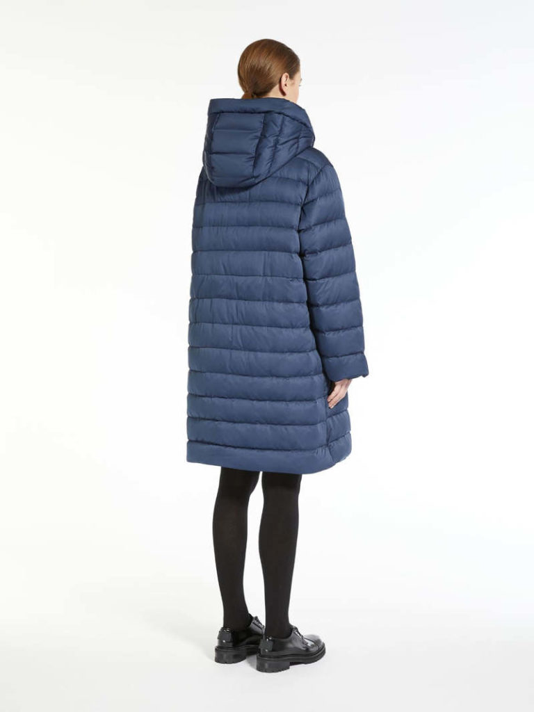Синий пуховик Max Mara Weekend | интернет-магазин Outletmax Синий пуховик Max Mara Weekend купить в аутлете Max Mara и Marina Rinaldi. 2