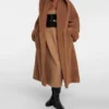 Шуба Teddy купить в аутлете Max Mara и Marina Rinaldi. 10